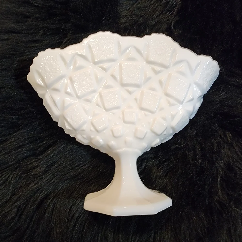 Vintage Milk Glass Vase Planter Old Quilt PatternWestmoreland Vintage
